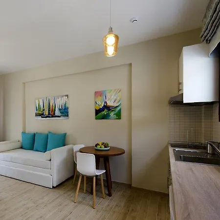 Hatzoudis Luxury Апартаменты *