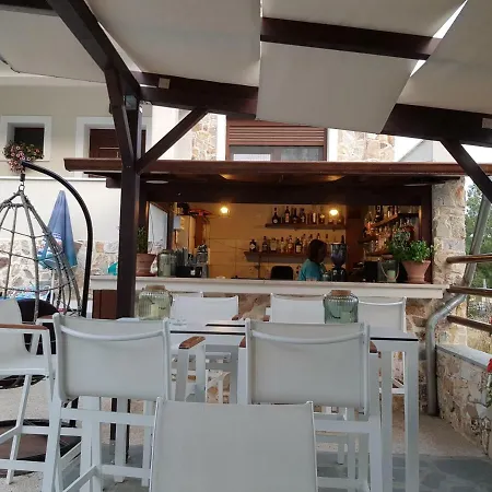 Hatzoudis Luxury Апартаменты