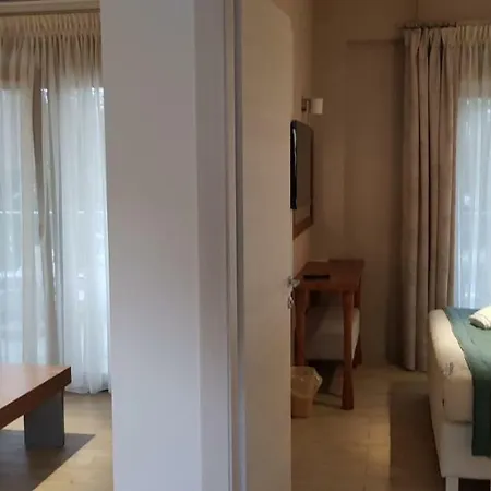 Hatzoudis Luxury * Χρυσή Αμμουδιά