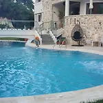 Hatzoudis Luxury Chrysi Ammoudia