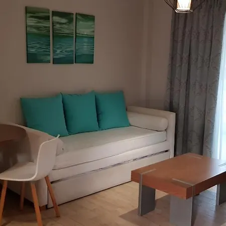 Hatzoudis Luxury Апартаменты *