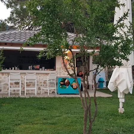 Hatzoudis Luxury Апартаменты